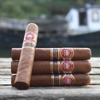 H. Upmann Robusto Anejados Cigar - 1 Single